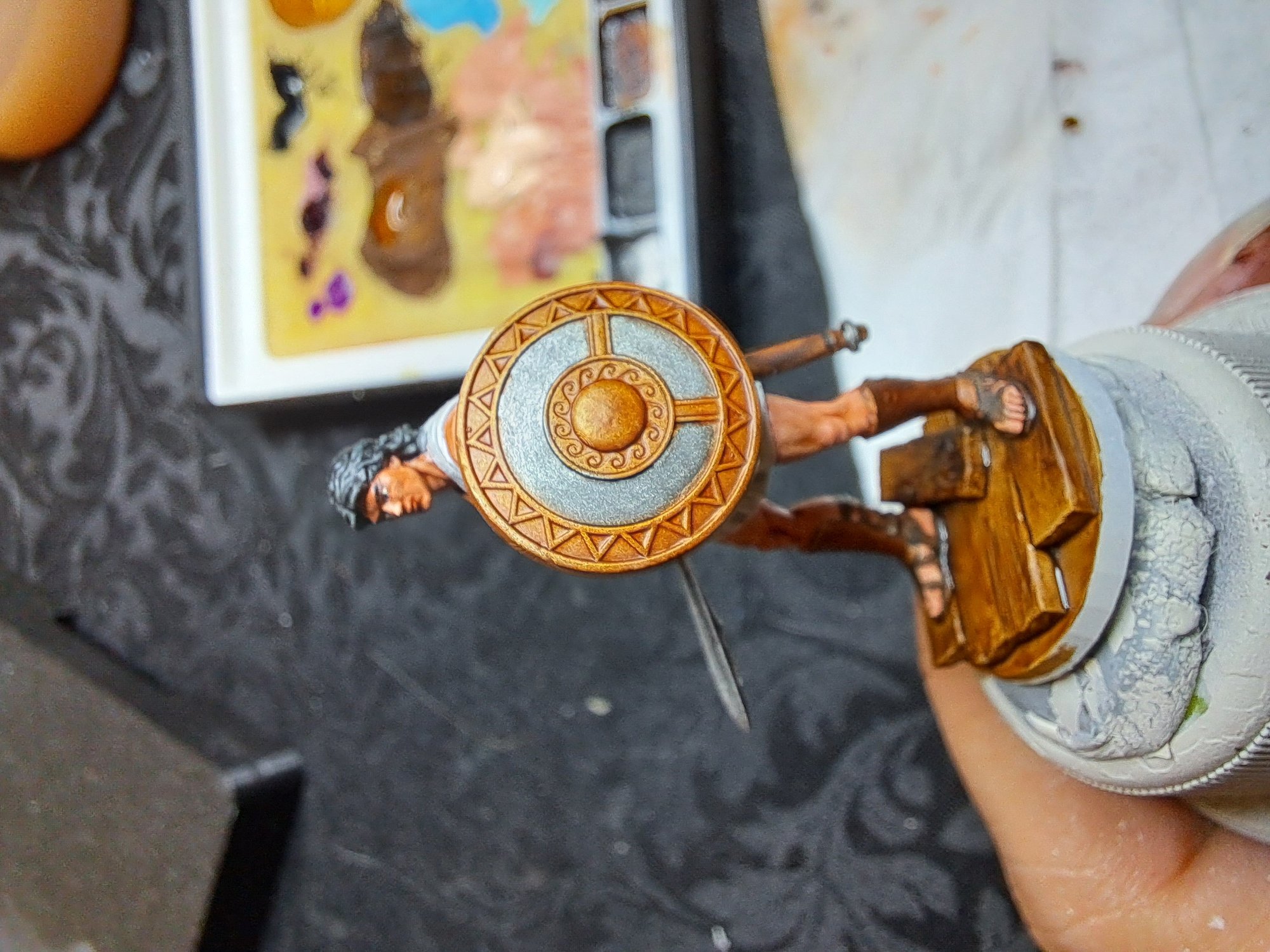Miniature — view 2